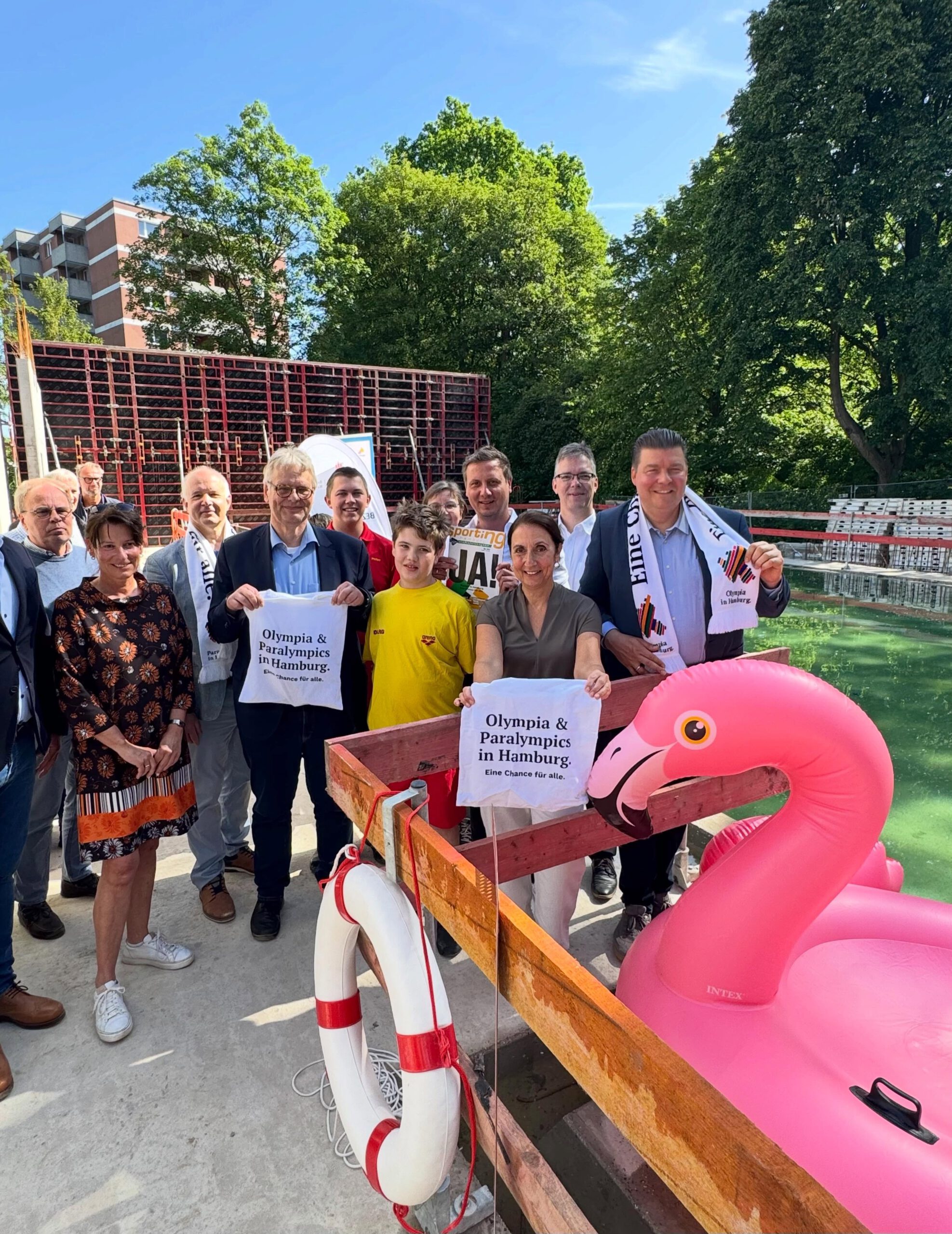 Du betrachtest gerade Bergfest beim Neubau des Lehrschwimmbeckens Farmsen: Wichtiger Meilenstein für Hamburgs Schwimminfrastruktur
